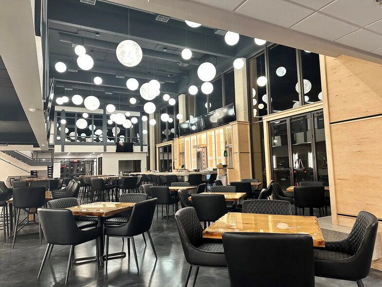 More Photos Of 221 W Webster Ave, Muskegon Coworking Space