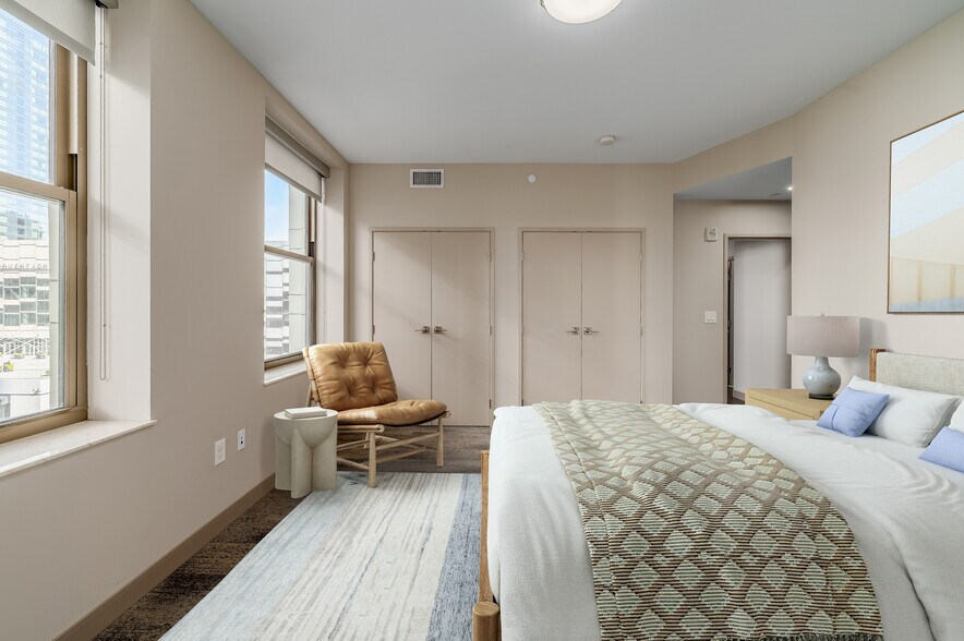 More Photos Of 99 W Saint Clair Ave, Cleveland Apartments For Lease