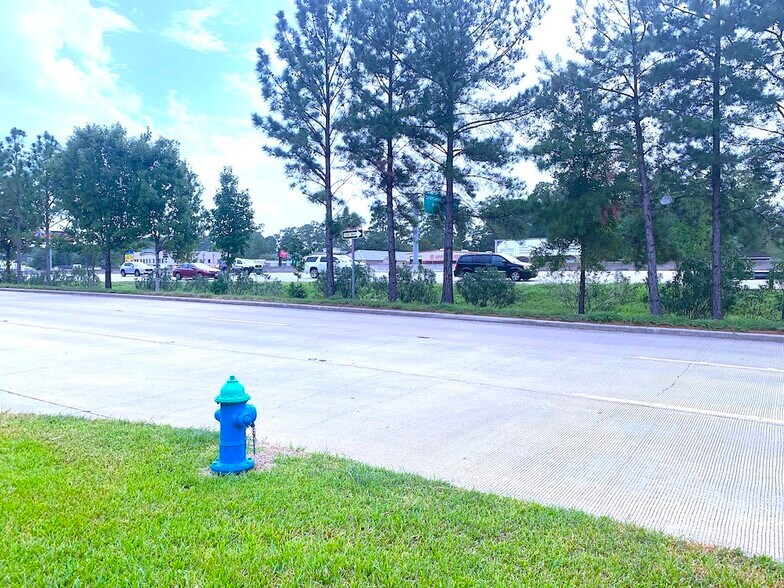 More Photos Of 26302 Interstate 45, Spring Freestanding For Lease