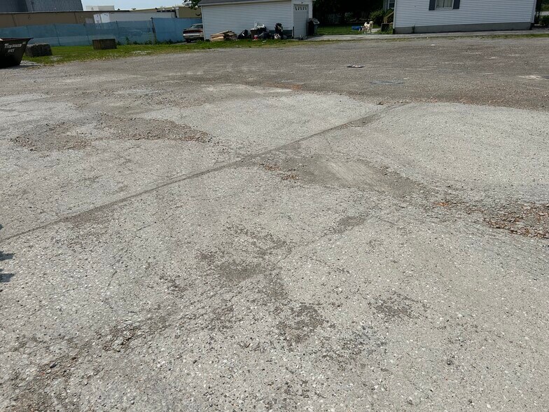 More Photos Of 540 N Warpole St, Upper Sandusky Freestanding For Sale