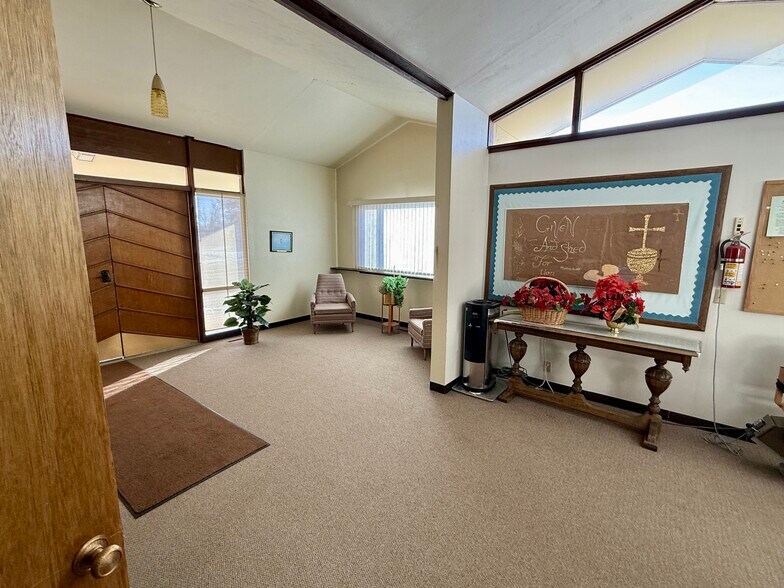 More Photos Of 209 1st N st, Hingham Religious Facility For Sale
