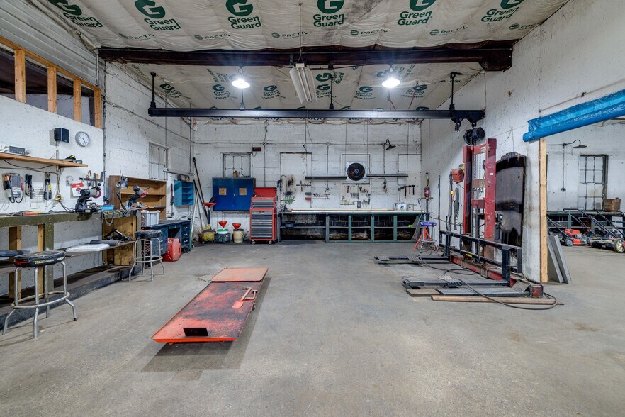 More Photos Of 164 Orchard dr, Timberville Light Distribution For Sale