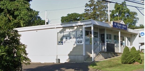 More Photos Of 525 Tunxis Hill Rd, Fairfield Freestanding For Sale