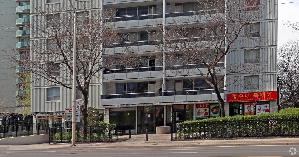 More Photos Of 5754 Yonge St, Toronto Apartments For Sale