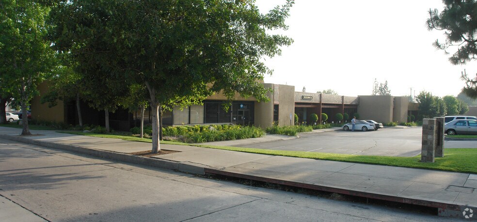 Primary Photo Of 701 S Myrtle Ave, Monrovia Office For Lease
