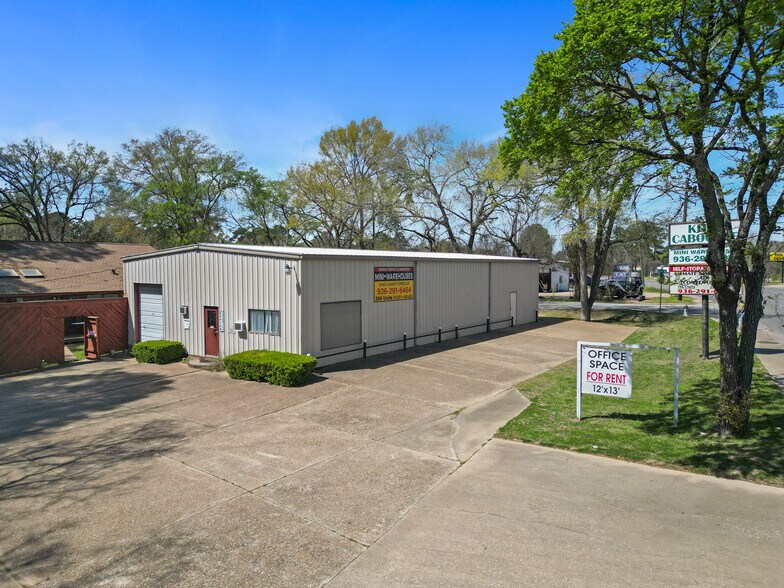 More Photos Of 209 State Highway 75 N, Huntsville Warehouse For Lease
