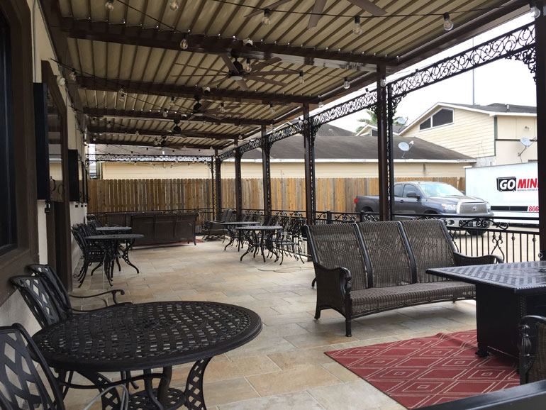 More Photos Of 1701 Webster St, Houston Freestanding For Lease