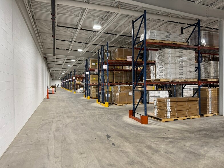More Photos Of 3701 Main St, Elkhart Industrial For Lease