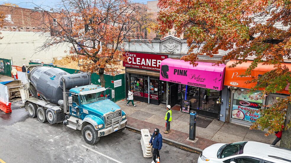 Primary Photo Of 769 Flatbush Ave, Brooklyn Storefront For Sale