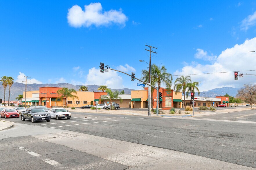 More Photos Of 910-960 N State St, Hemet Office For Sale