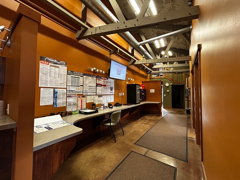 More Photos Of 2918 Portage St, Kalamazoo Office For Sale