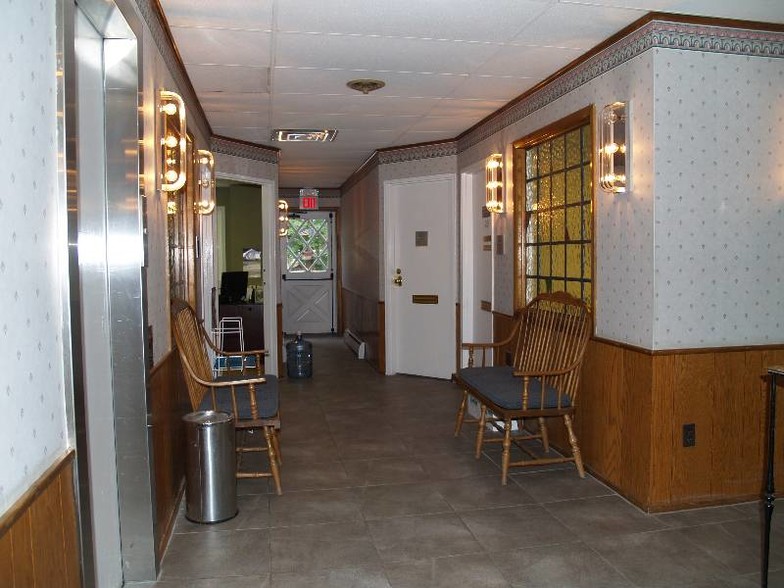 More Photos Of 6 Pompton Ave, Cedar Grove Medical For Lease