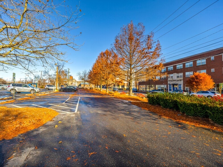 More Photos Of 408 Depot St, Asheville Medical For Sale