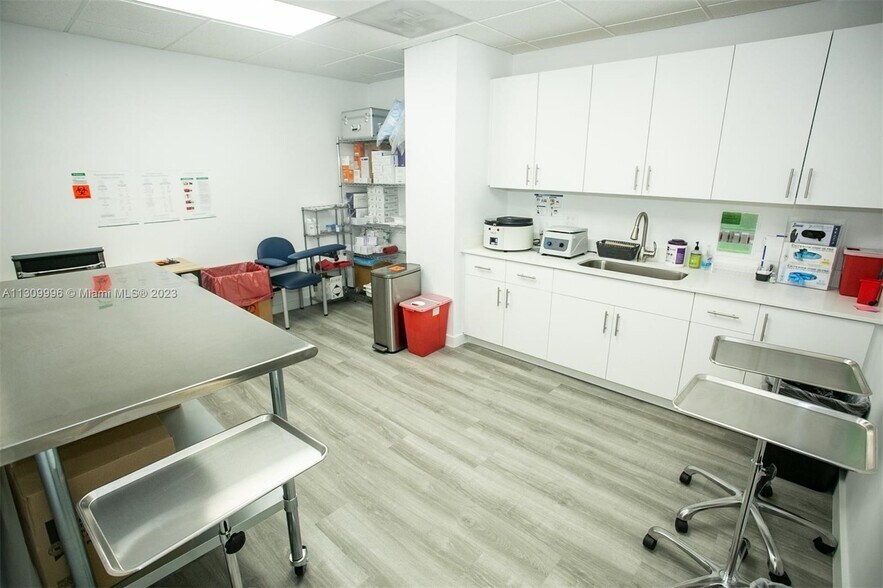 More Photos Of 730 NW 107th Ave, Miami Office For Lease