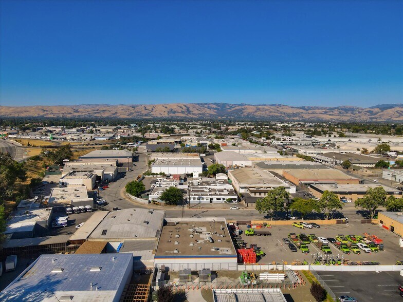 More Photos Of 1165-1169 N 5th St, San Jose Service For Sale