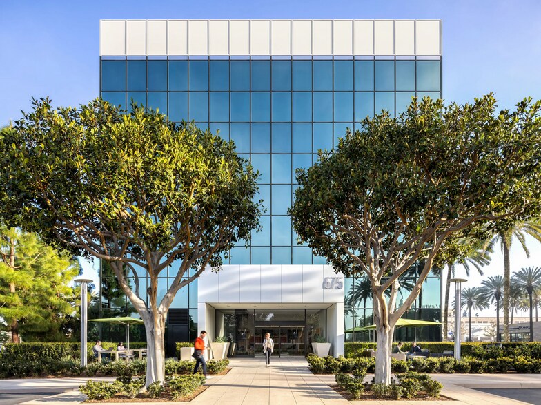 More Photos Of 675 Anton Blvd, Costa Mesa Office For Lease