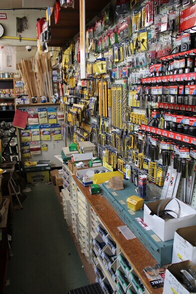 More Photos Of 111 Highland Lakes Rd, Highland Lakes General Retail For Sale