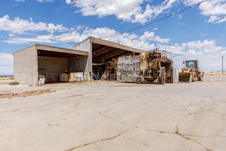 More Photos Of 550 S 1100 W, Fillmore Warehouse For Sale