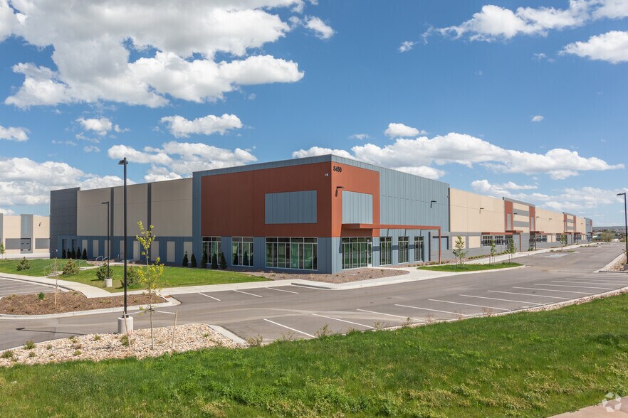 More Photos Of 8450 Highfield Pky, Englewood Distribution For Lease