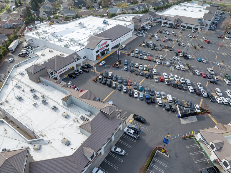 More Photos Of 3900 Pelandale Ave, Modesto Unknown For Lease