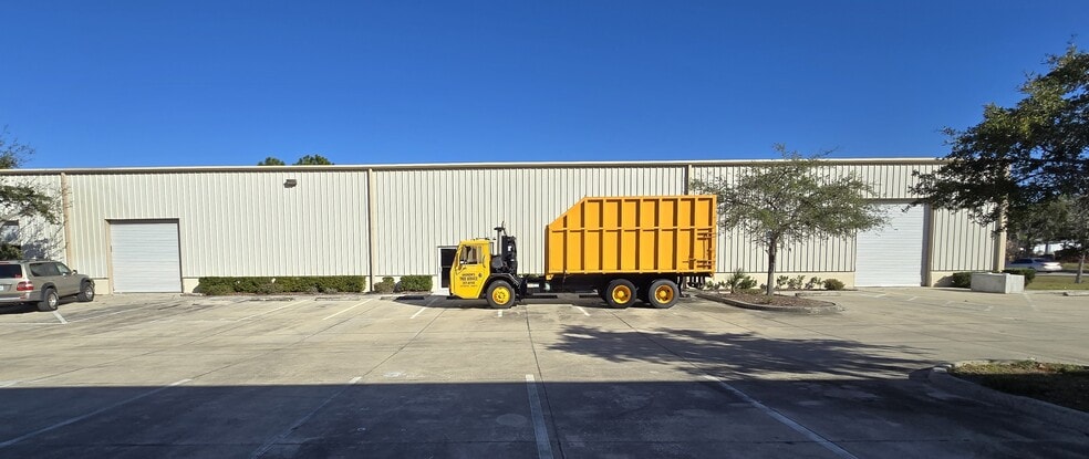 More Photos Of 2088 58th Avenue Cir E, Bradenton Warehouse For Sale