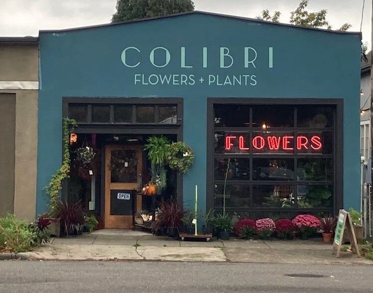 More Photos Of 1454 NE Prescott St, Portland General Retail For Lease