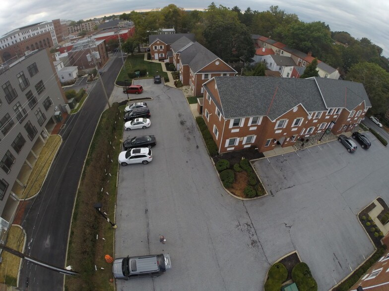 More Photos Of 105 E Evans St SW, West Chester Office For Lease