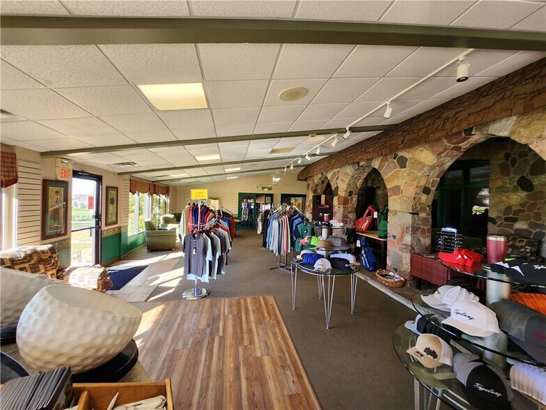 More Photos Of 2855 29th Ave, Birchwood Restaurant For Sale