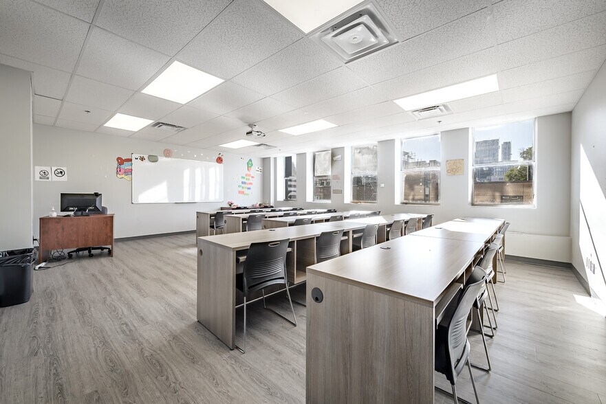 More Photos Of 1265 Rue Berri, Montréal Office For Lease