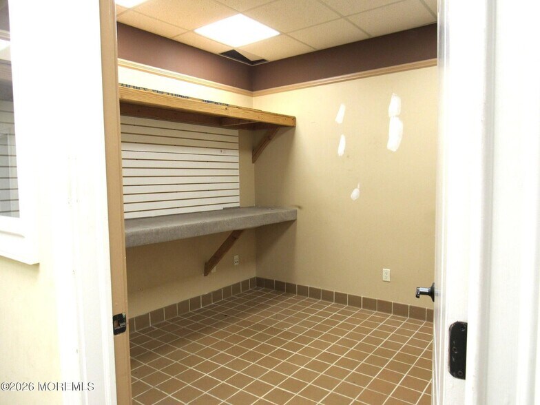 More Photos Of 1847 Hooper Ave, Toms River General Retail For Lease