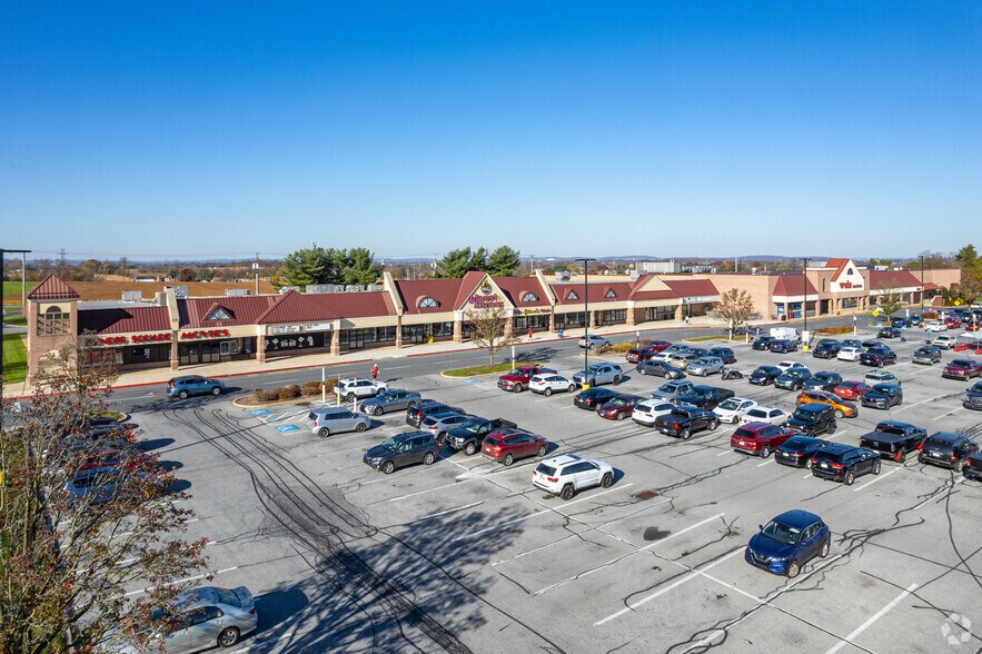 More Photos Of 2600 Willow Street Pike N, Willow Street Unknown For Lease
