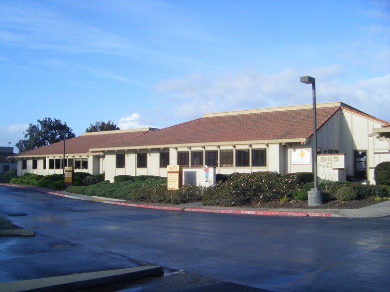 Primary Photo Of 945 Blanco Cir, Salinas Medical For Lease