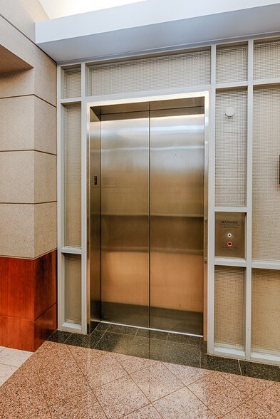 More Photos Of 510 Spring St, Herndon Office For Lease