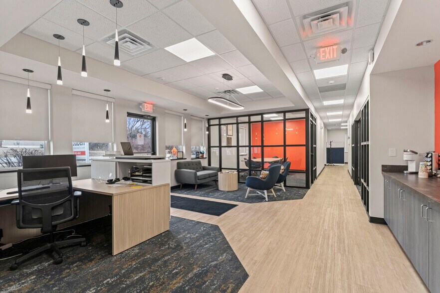 More Photos Of 4600 E Martha Truman Rd, Grandview Warehouse For Lease