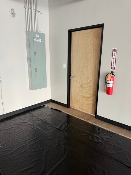 More Photos Of 18806 Noble Seven Ln, Sugar Land Storefront Retail Office For Lease