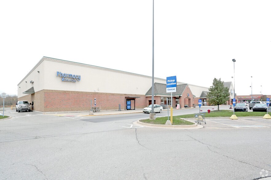 More Photos Of 66822-66900 Gratiot Ave, Richmond Unknown For Lease