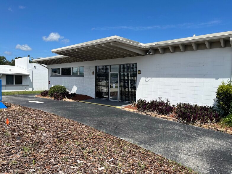 More Photos Of 1020 Mason Ave, Daytona Beach Medical For Lease