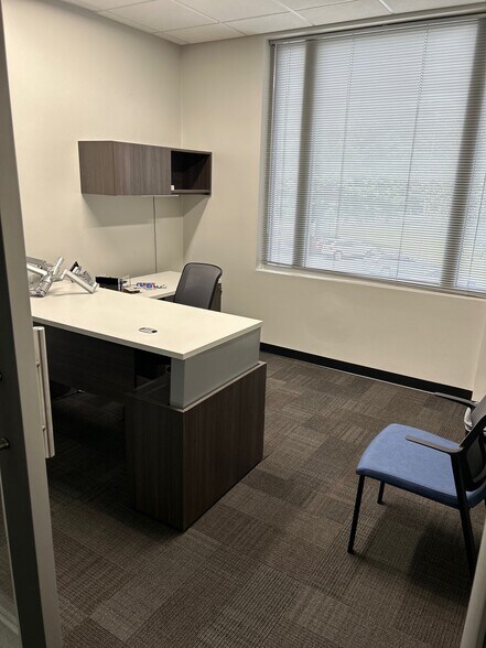 More Photos Of 1210 Premier Dr, Chattanooga Office For Sale