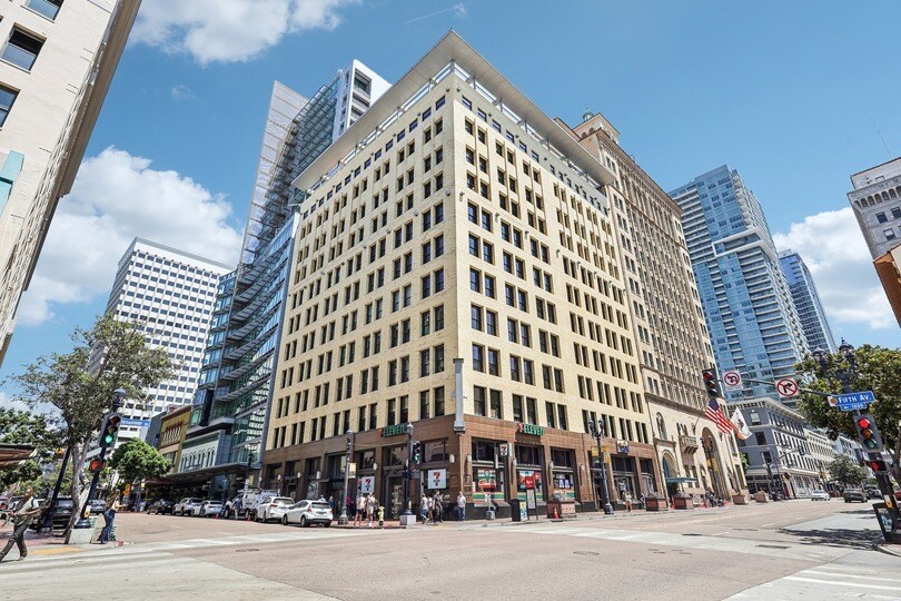 More Photos Of 1007 5th Ave, San Diego Apartments For Lease