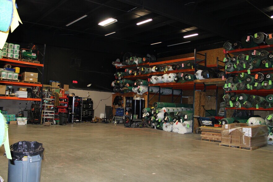 More Photos Of 1051 SE Century Dr, Lee's Summit Freestanding For Sale