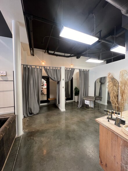 More Photos Of 331-347 W Central Ave, Winter Haven Storefront Retail Office For Lease