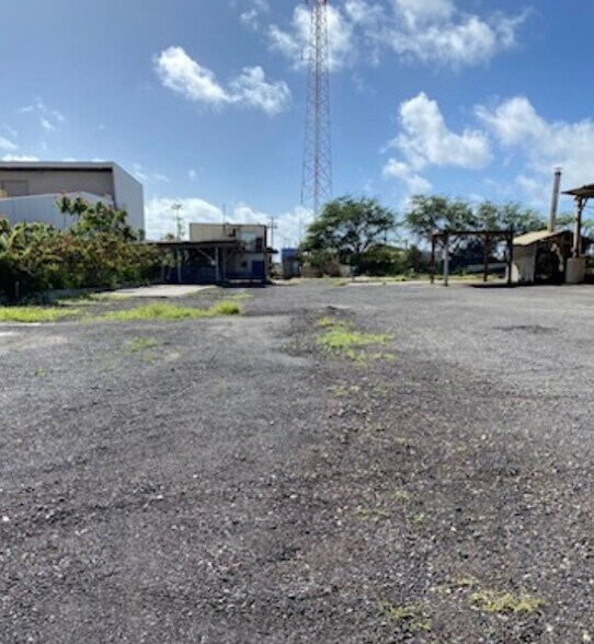 More Photos Of 91-027 Kaomi Loop, Kapolei Land For Lease