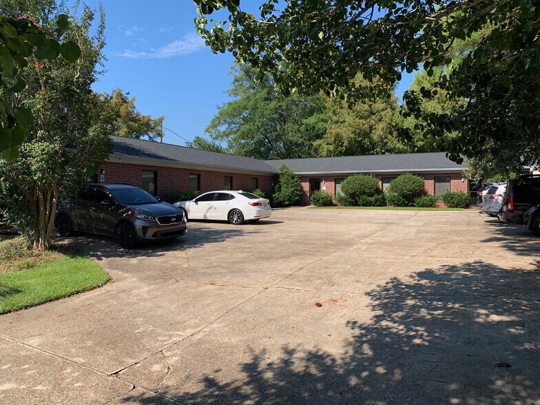 More Photos Of 10 Midtown Park W, Mobile Medical For Lease