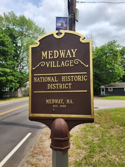 More Photos Of 166 Village St, Medway Office For Lease