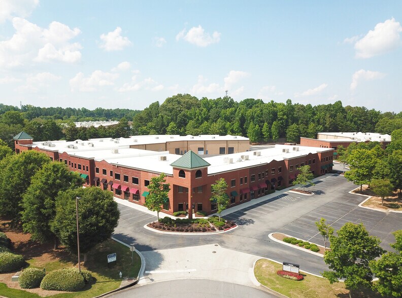 More Photos Of 3975 Lakefield Ct, Suwanee Light Manufacturing For Lease