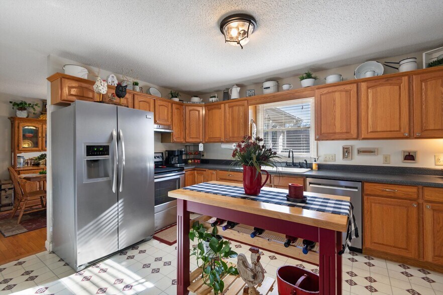 More Photos Of 732 Crowe Dairy Rd, Forest City Winery Vineyard For Sale