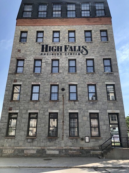 More Photos Of 250 Mill St, Rochester Office For Lease