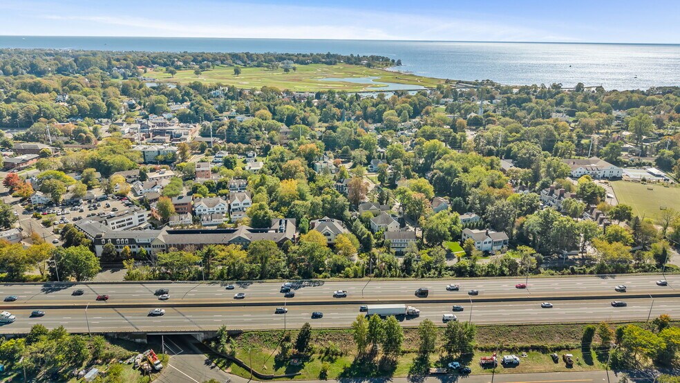 More Photos Of 135 Rennell Dr, Southport Office For Sale