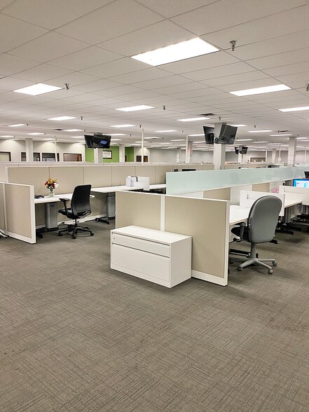 More Photos Of 3400-3446 Demetropolis Rd, Mobile Office For Lease