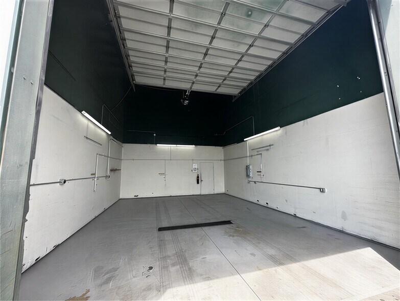 More Photos Of 2948 I-70 Business Loop, Grand Junction Warehouse For Lease